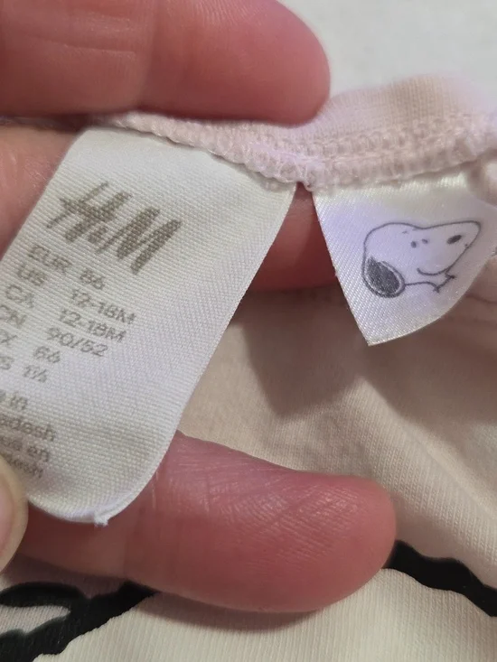 H&M SNOOOY TSHIRT - Picture 2 of 3